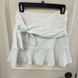 Do+Be White Ruffle Skirt Small